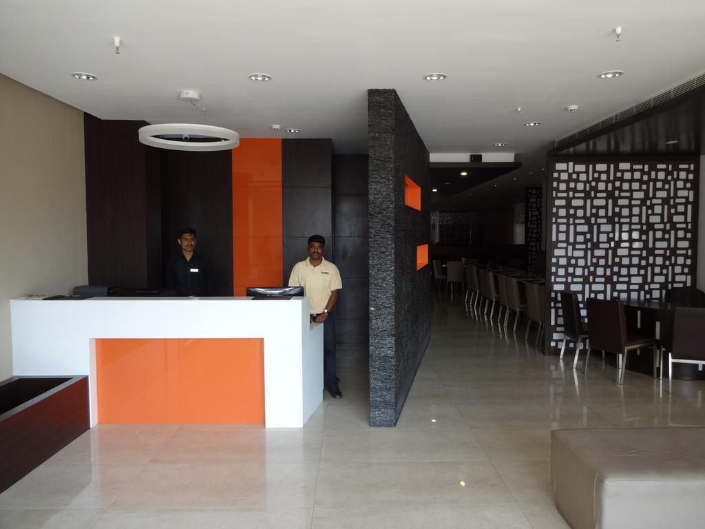 Astoria Hotels Мадурай Экстерьер фото